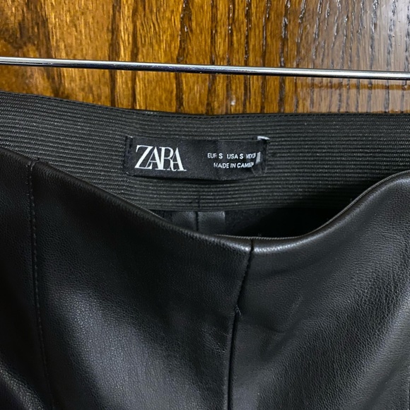 ZARA FAUX Leather pants - Picture 2 of 6